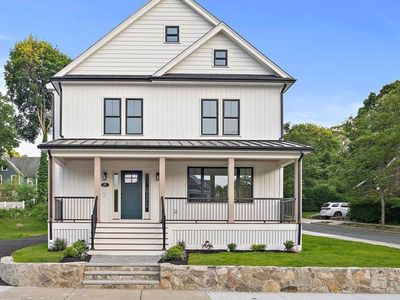 82 Oakland St, Melrose, MA, 02176