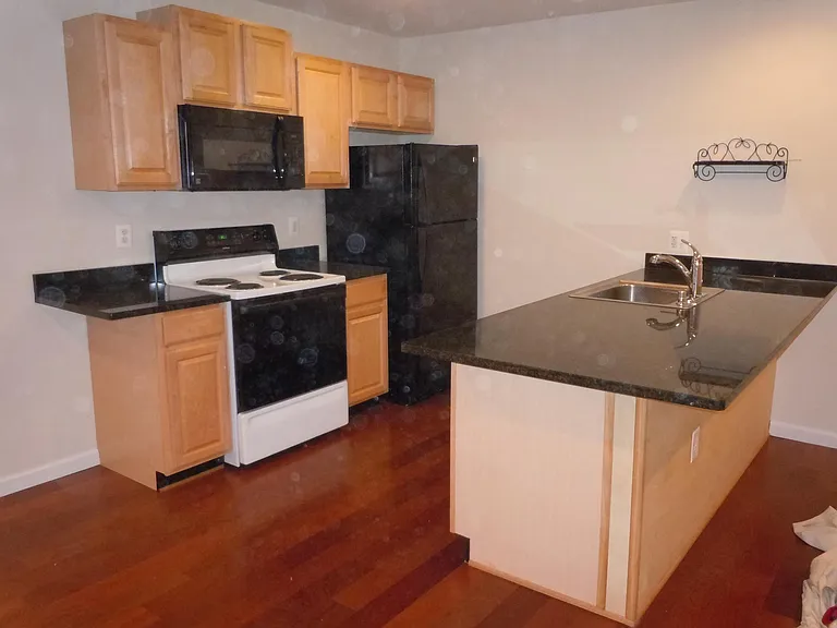 9311 Woodlea Ct #9311 — Photo 2