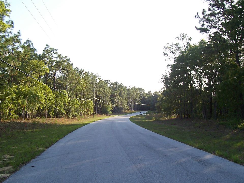 2nd image of 8709 N Circular Way
