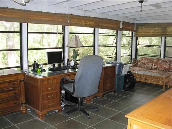 4th image of 22 Mardi Gras Way #1