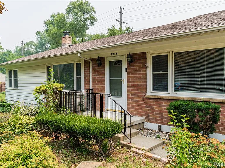 4918 Ainsley Ave — Photo 41