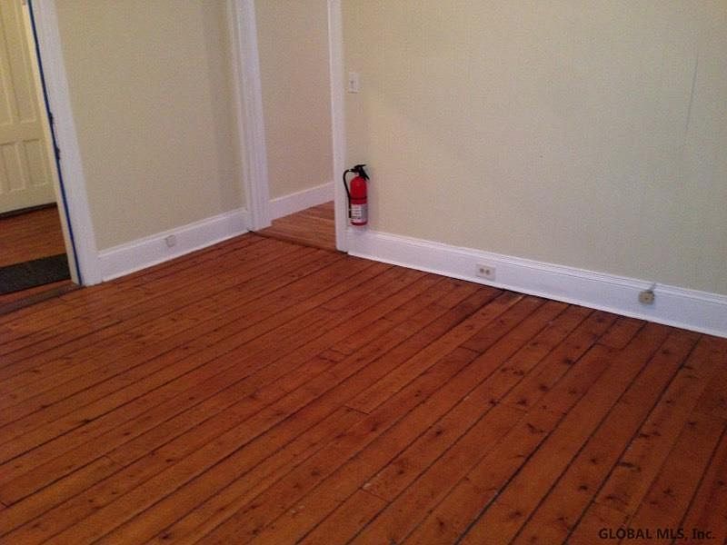5th image of 163 LAKE Avenue