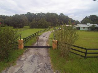 16 Meadow Wood Dr, Ocala, FL 34482