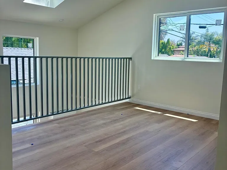13351 W Otsego St — Photo 24