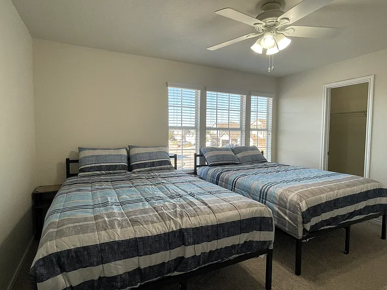 3738 Gallery Wls — Photo 102