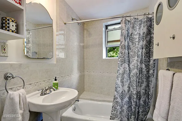 Sold by Corcoran | media 6