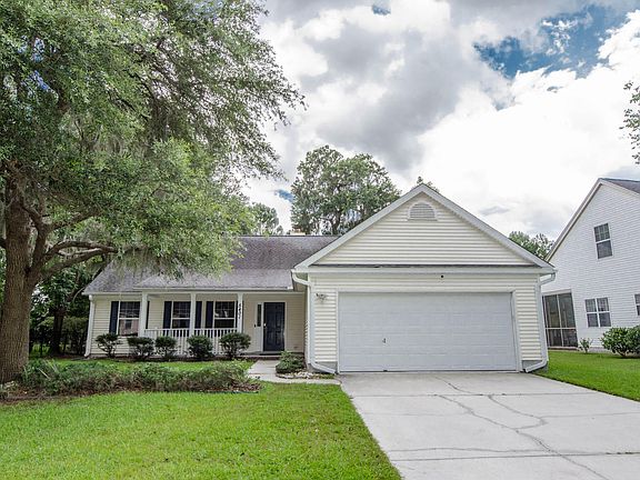 3rd image of 5401 Woodbreeze Dr
