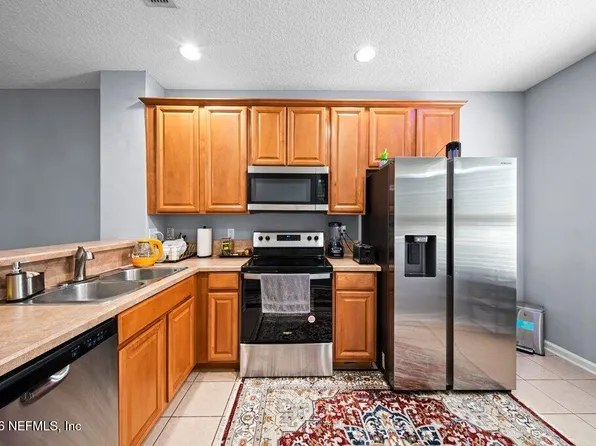 1482 LANDAU Road, Jacksonville, FL 32225