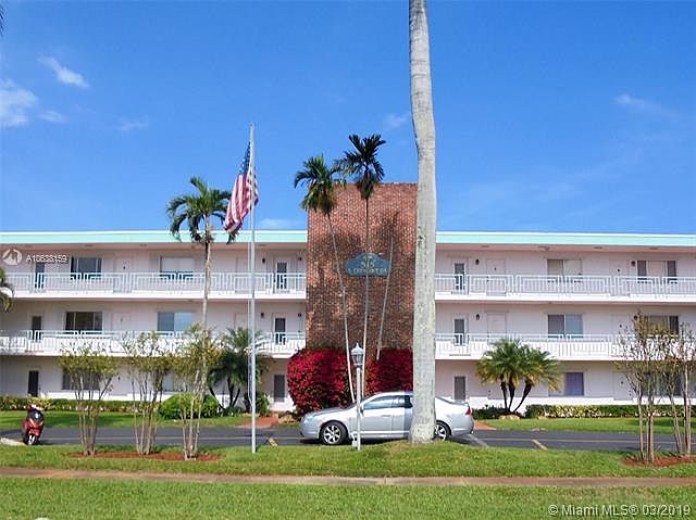 1st image of 515 S Crescent Dr APT 204