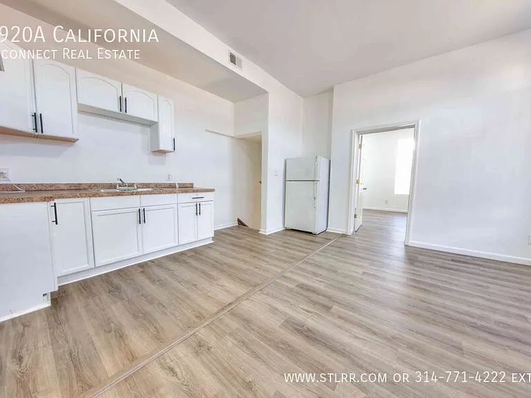 3920A California Ave — Photo 3