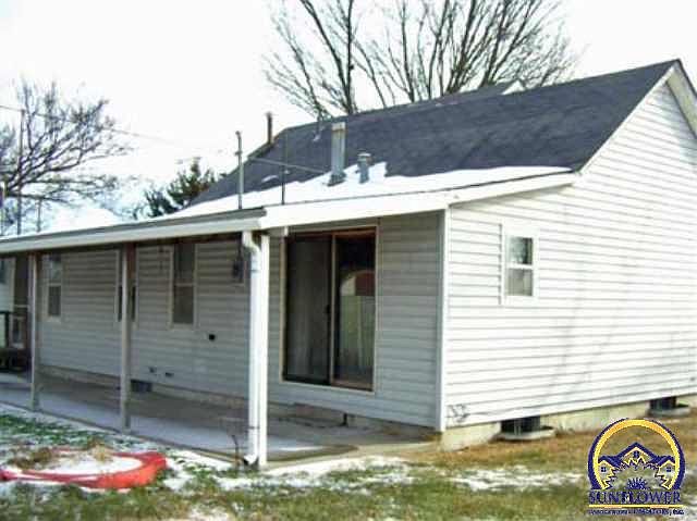 2nd image of 320 Safford St