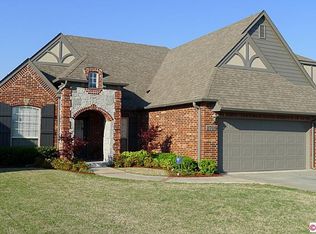 2708 N 16th St, Broken Arrow, OK 74012