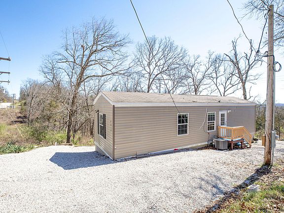 3rd image of 4012 Oak Road