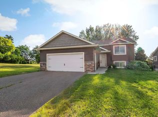 105 Prairie Rd, New richmond, WI 54017