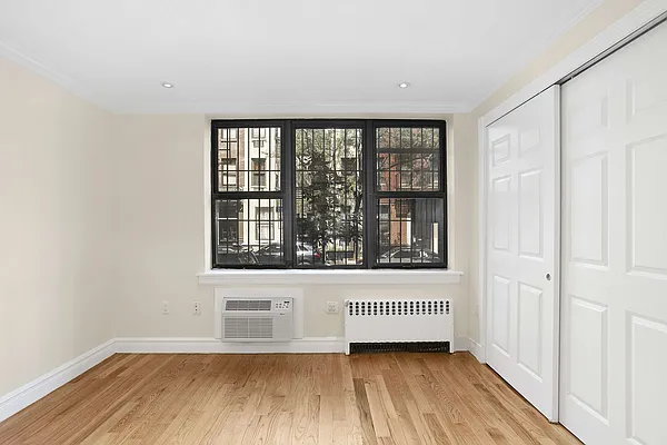 Rented by Cooper & Cooper Real Estate | media 7
