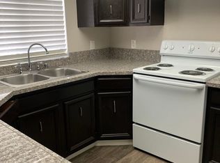 5312 Fairfax Rd APT B, Bakersfield, CA 93306