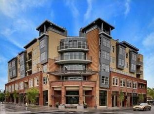 7800 SE 27th St UNIT 206, Mercer Island, WA 98040