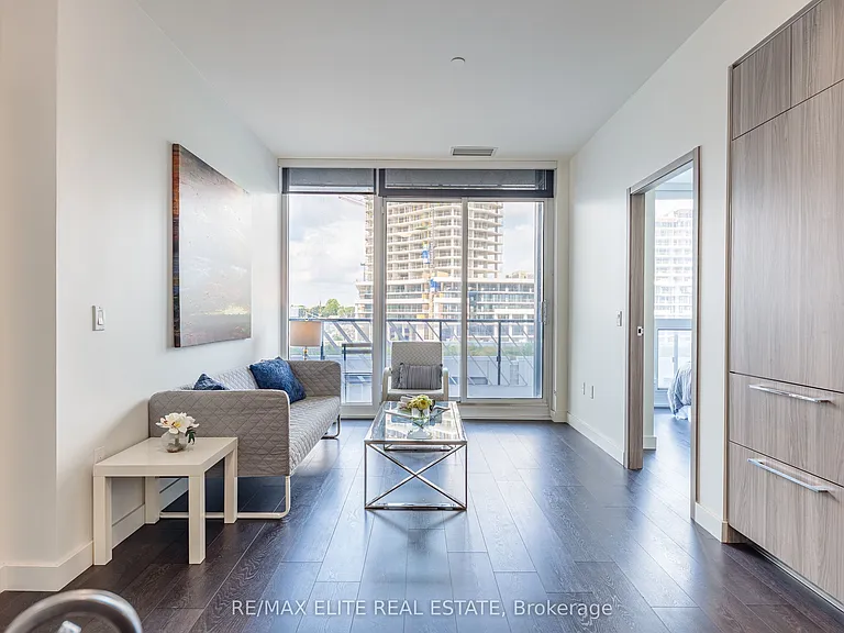 85 McMahon Dr #612 — Photo 3