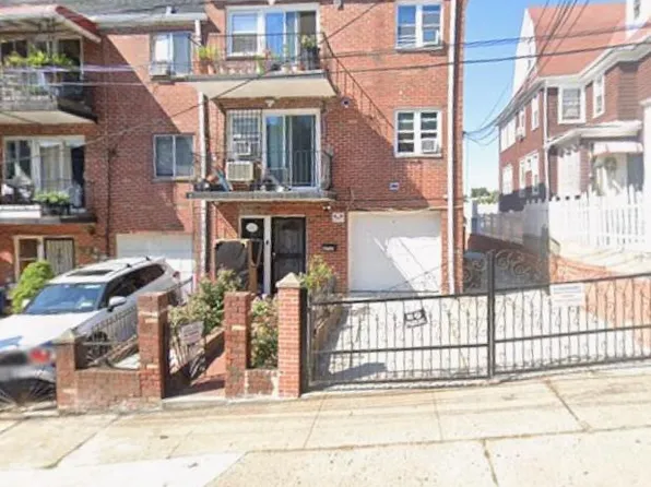 87-32 165th St Floor 2, Jamaica, NY 11432