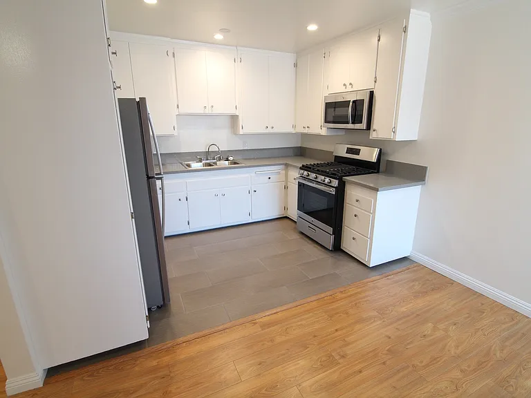 721 Edgewood / 8661 North Beach Keller LLC — Photo 11