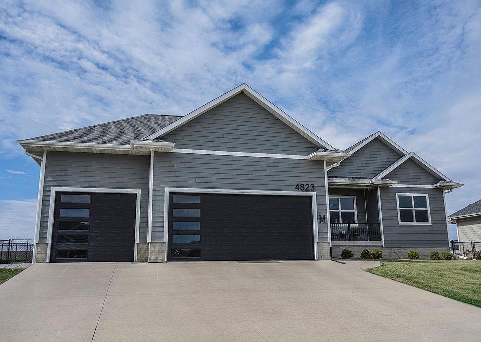 1st image of 4823 Ironwood Dr