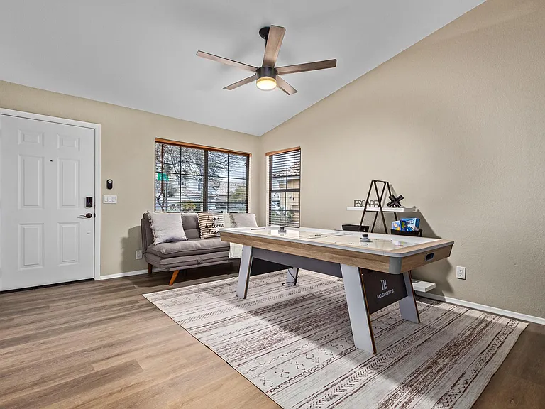 6361 E Regina St — Photo 14