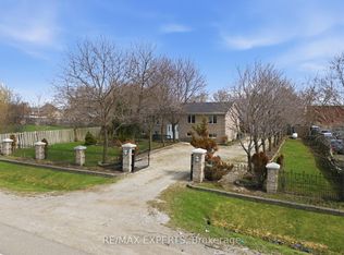 5945 King St, Caledon, ON L7C 0V1