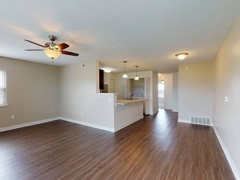 Copper Creek Apartment Homes — Photo 78