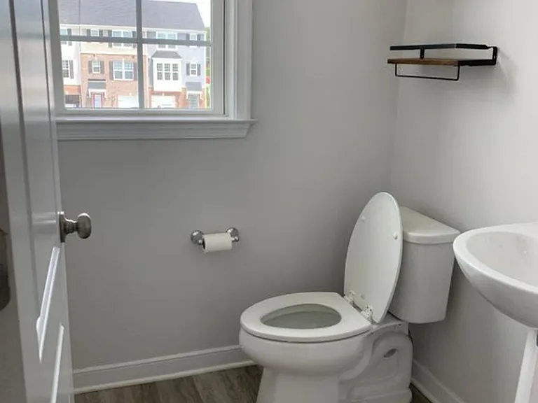 1402 Whitehurst Way — Photo 5