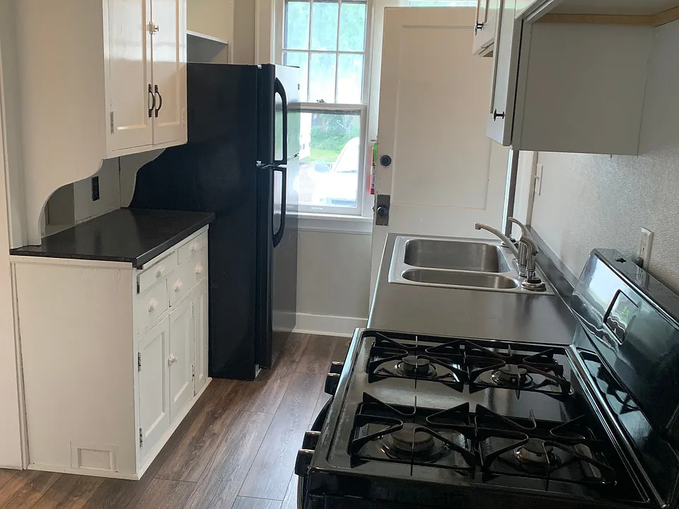 308 S Cedar Ave #5