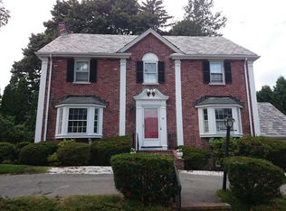 41 Mayflower Rd, Newton, MA 02467