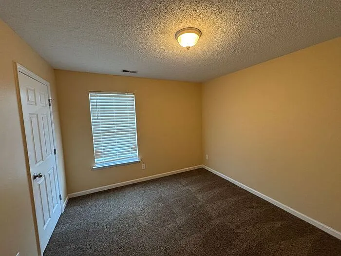 137 Clover Ridge Dr — Photo 28