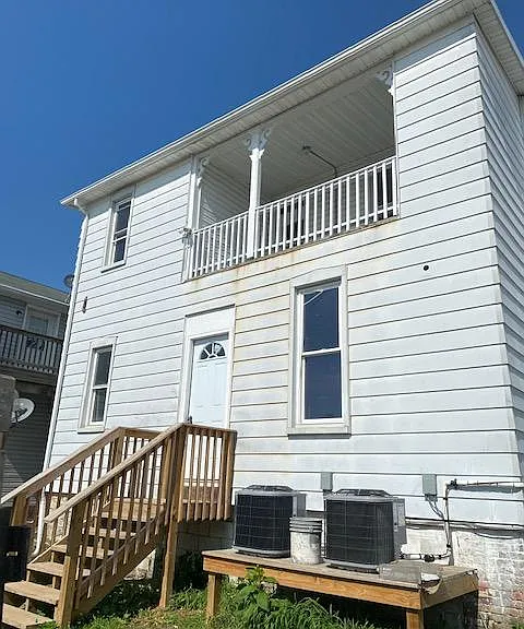 4 S Main St #2/3 — Photo 11
