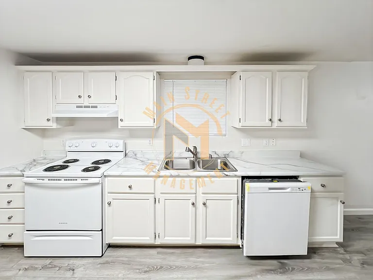 466 S Good Hope Rd — Photo 5