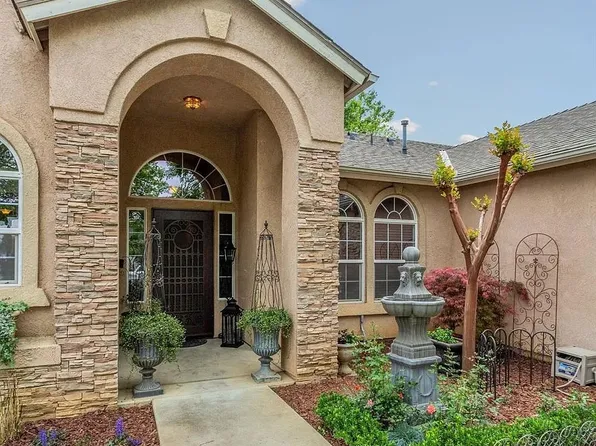 (undisclosed Address), Sanger, CA 93657