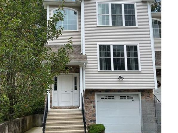 21 Old Oak Dr UNIT 21, Brookfield, CT 06804