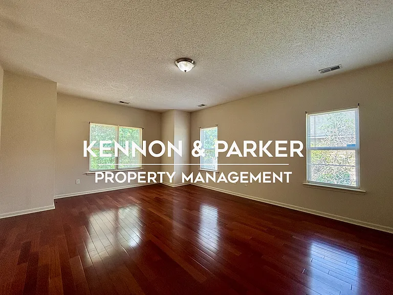 108 Blue Spruce Dr — Photo 16