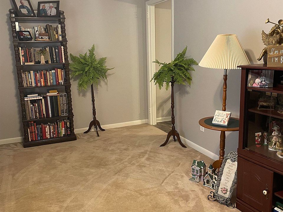 928 Frontier Dr, Pelham, AL 35124 Zillow