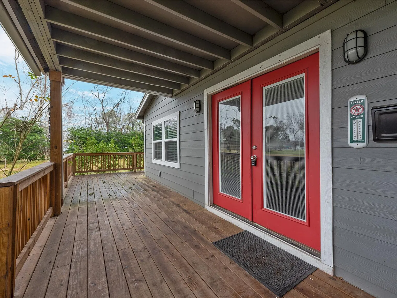 2 bed, 1.5 bath, 1472 sqft, $1,650 — Photo 2