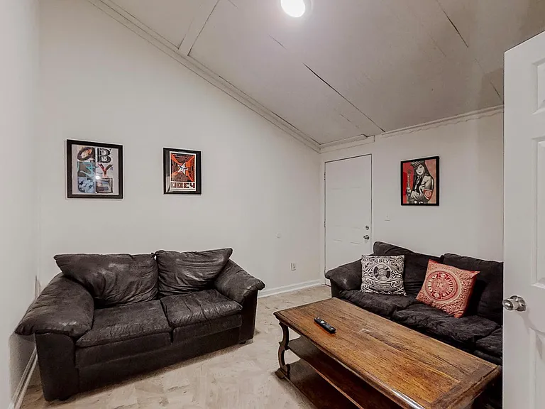 6029 Ridge Dr SE — Photo 8