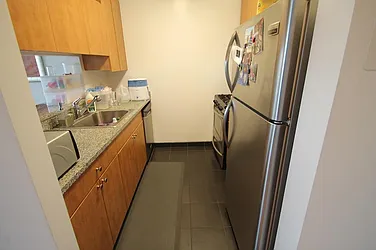 Rented by Space Marketing Shop