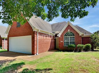 4453 Graham Lake Dr, Olive Branch, MS 38654