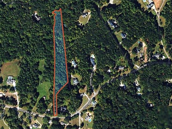 4th image of 667B Avery Rd