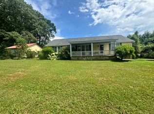 89 Pritchard Rd, Altamont, NC 28657