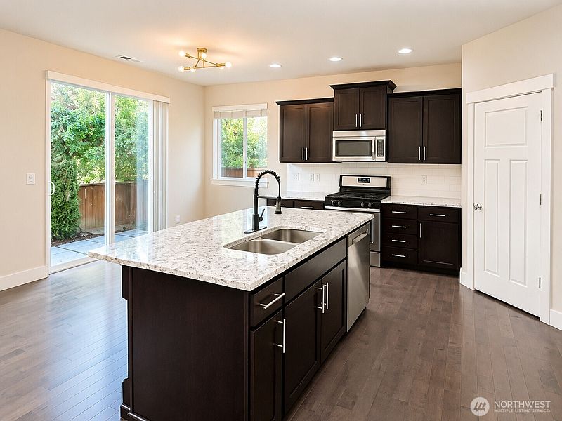 5th image of 17602 40th Drive SE