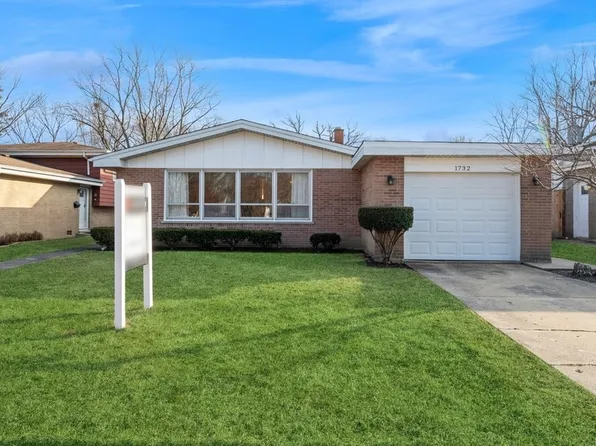 1732 Richfield Ave, Highland Park, IL 60035