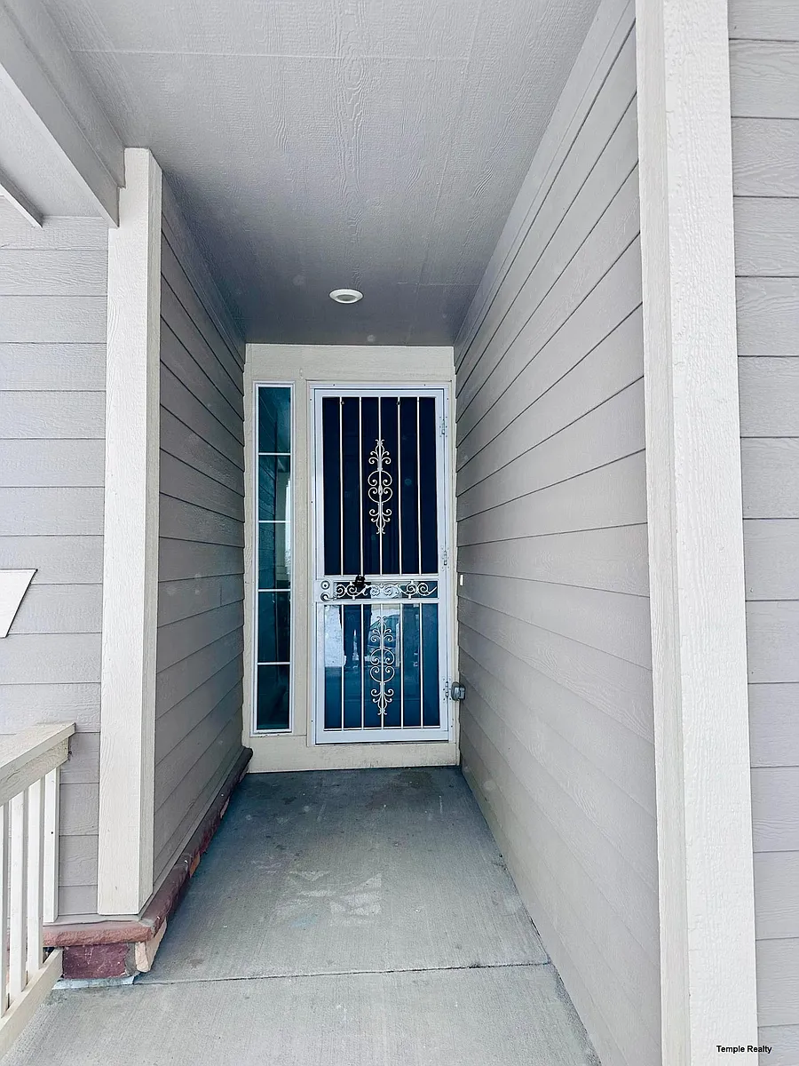 Entrance - 4858 S Valdai Way
