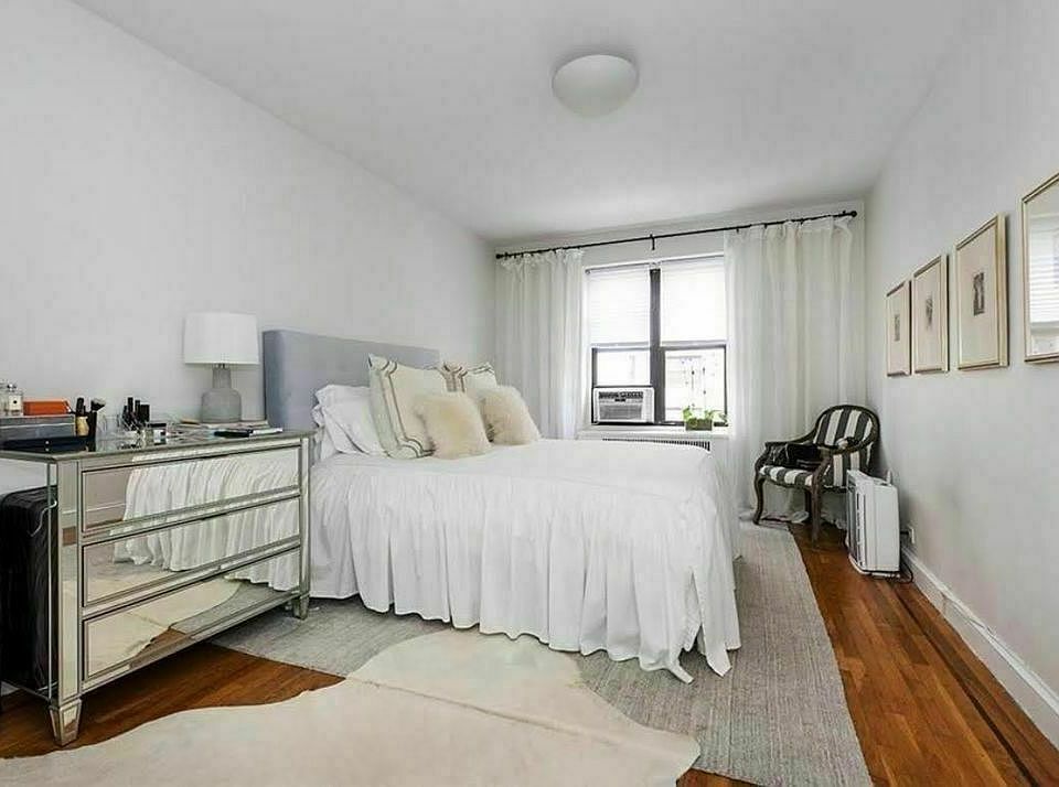 1st image of 208 E 28th St APT 2L