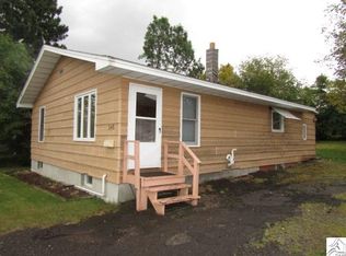 548 E Washington St, Ely, MN 55731