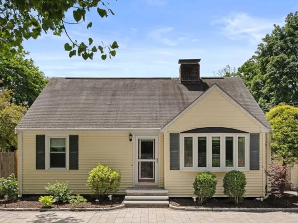 389 Commonwealth Rd, Wayland, MA 01778
